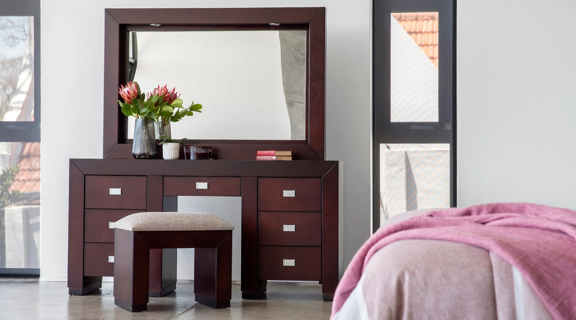 Layla Dressing Table with Mirror, Walnut