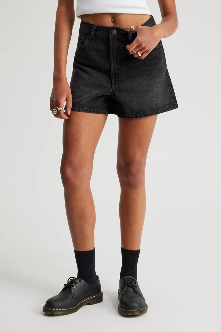 90 S Classic Denim Short