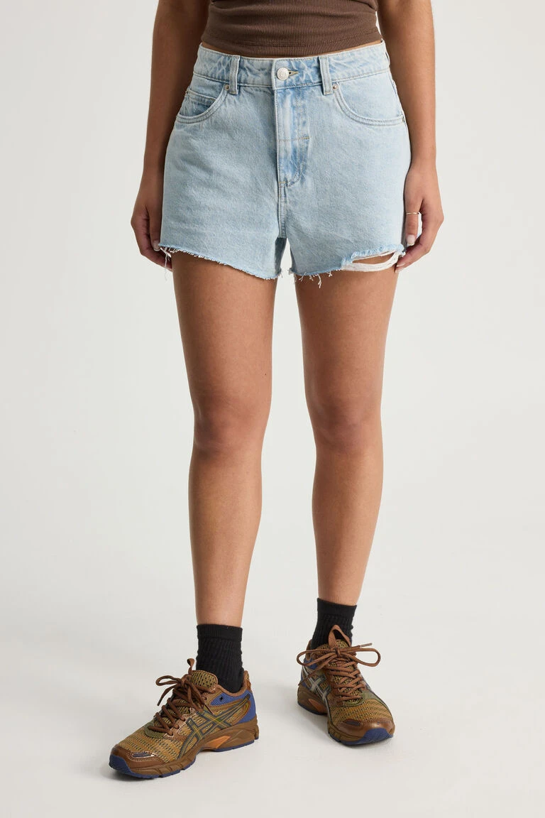 Curve Cut Off Denim Short
