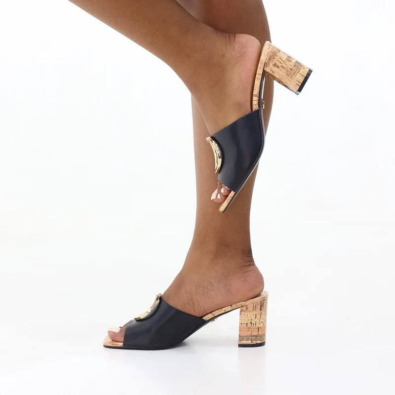 Salt block 6.5 cm heel slide with circle trim